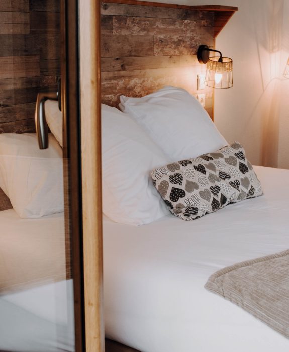 escale-chatel-chambre-tradition-lit-double