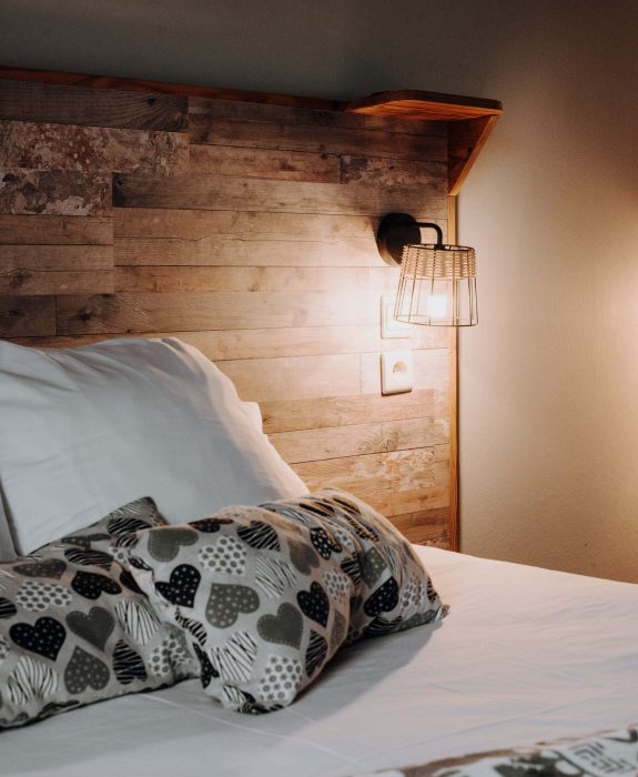 hotel-escale-chatel-chambre-tradition-montagne